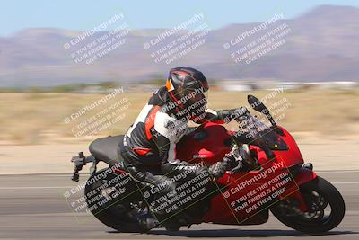 media/Sep-25-2023-Moto Forza (Mon) [[81ffa65e0a]]/B-C Group/Session 3 (Turn 16 Inside)/